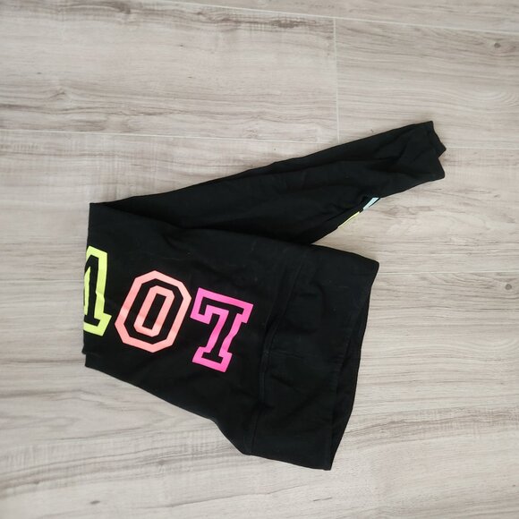 Nwot Victoria Secrets Black Leggings "Love Pink"  Small - Picture 2 of 2